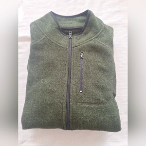 NWT Men's Fleece Sweater Size S